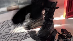 OnlyFans - Sweetie Fox - Tomb Raider