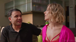 Angelika Grays - Giving The Neighbors A Show 03 08 2025