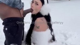Auhneesh Nicole - Snow White Deep Fuck In The Snow